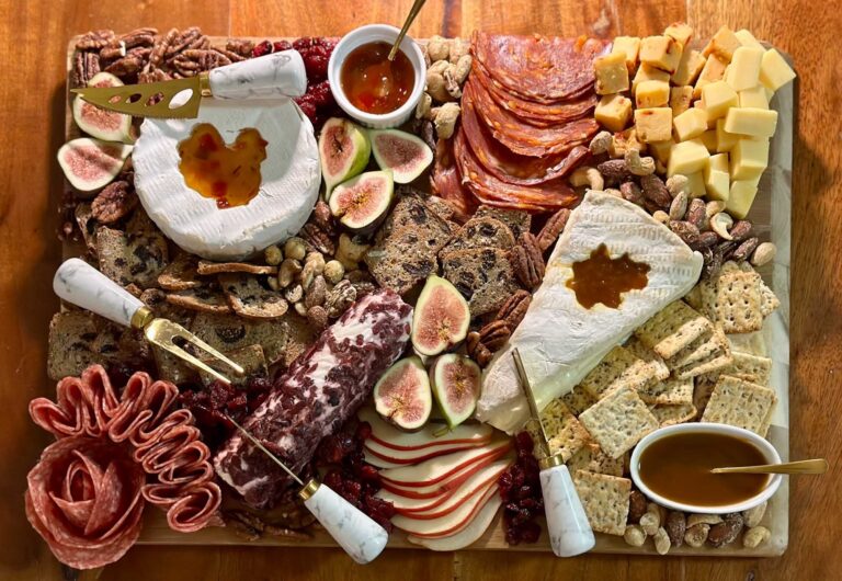 How to Create the Perfect Thanksgiving Charcuterie Moment